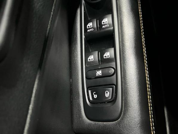 Jeep Compass II с пробегом 2018 года, цена 1 780 000 рублей, 97000 км, внедорожник, Автокод Объявления