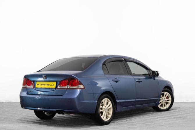Honda Civic VIII Рестайлинг с пробегом 2010 года, цена 769 000 рублей, 303000 км, седан, Автокод Объявления
