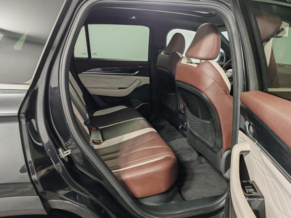 Geely Monjaro I с пробегом 2023 года, цена 2 999 000 рублей, 52345 км, внедорожник, Автокод Объявления