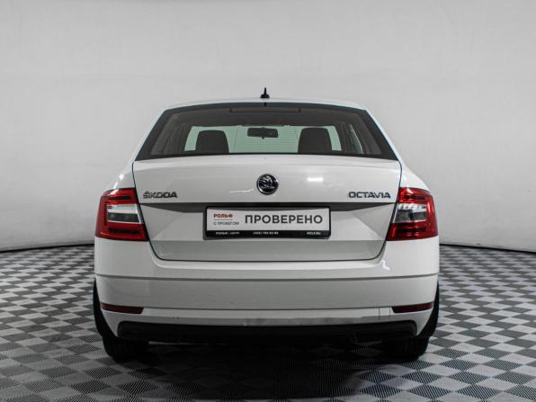 Skoda Octavia III (A7) Рестайлинг с пробегом 2017 года, цена 1 137 000 рублей, 209207 км, лифтбек, Автокод Объявления