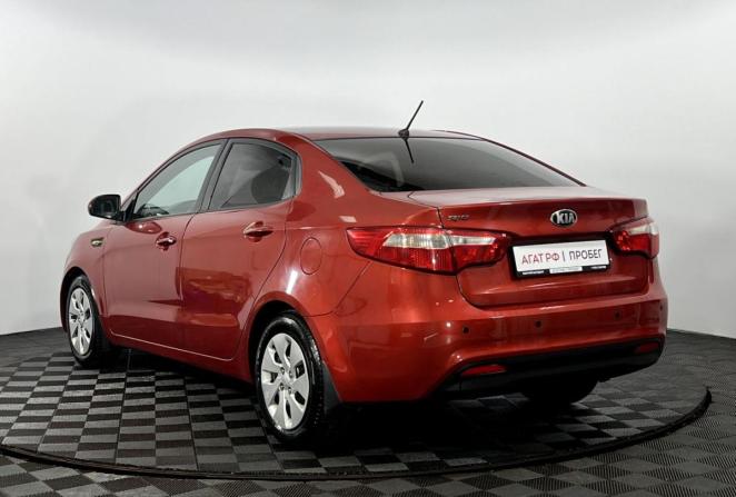 Kia Rio III Рестайлинг с пробегом 2015 года, цена 990 000 рублей, 160383 км, седан, Автокод Объявления