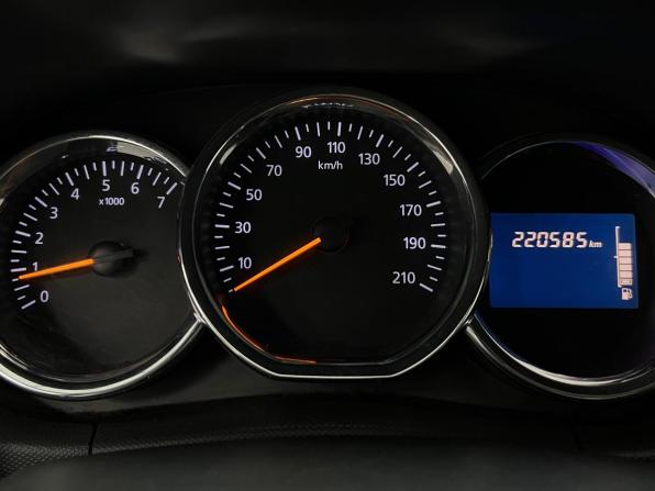 Renault Duster I Рестайлинг с пробегом 2016 года, цена 950 000 рублей, 221000 км, внедорожник, Автокод Объявления