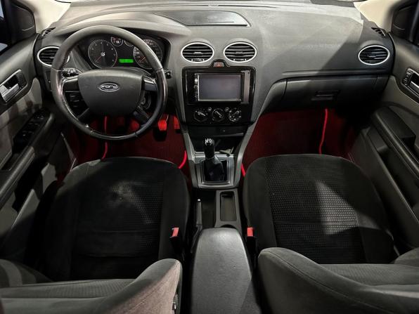 Ford Focus II с пробегом 2006 года, цена 360 000 рублей, 287492 км, хэтчбек, Автокод Объявления