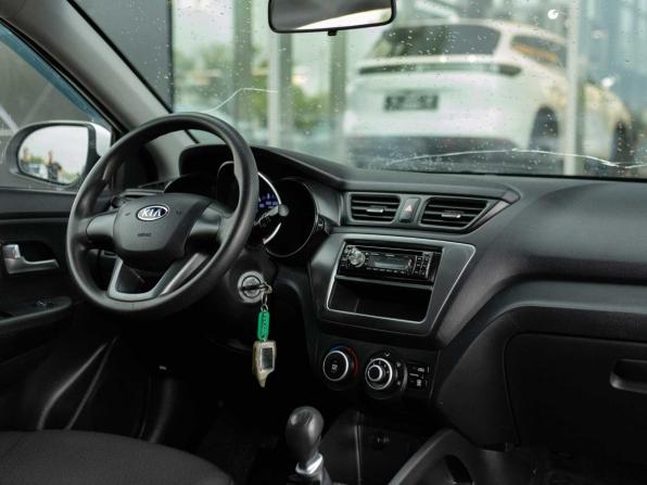 Kia Rio III с пробегом 2012 года, цена 590 000 рублей, 198087 км, седан, Автокод Объявления