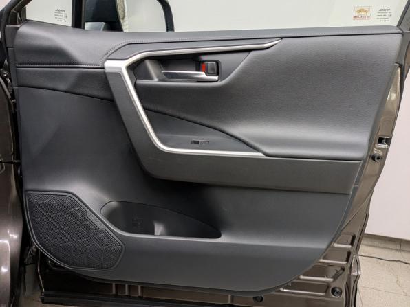 Toyota RAV4 V (XA50) с пробегом 2020 года, цена 3 050 000 рублей, 80457 км, внедорожник, Автокод Объявления