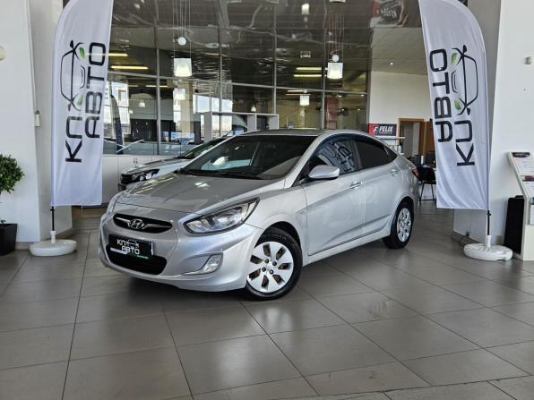 Hyundai Solaris I с пробегом 2012 года, цена 689 000 рублей, 255000 км, седан, Автокод Объявления
