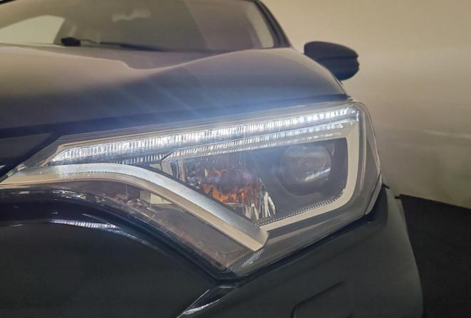 Toyota RAV4 IV (XA40) Рестайлинг с пробегом 2017 года, цена 2 000 000 рублей, 198748 км, внедорожник, Автокод Объявления