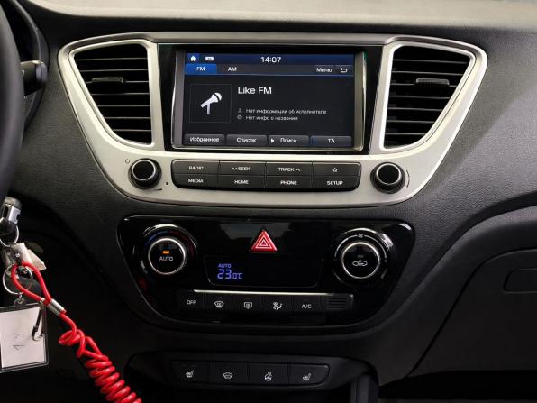 Hyundai Solaris II с пробегом 2019 года, цена 1 157 000 рублей, 142084 км, седан, Автокод Объявления