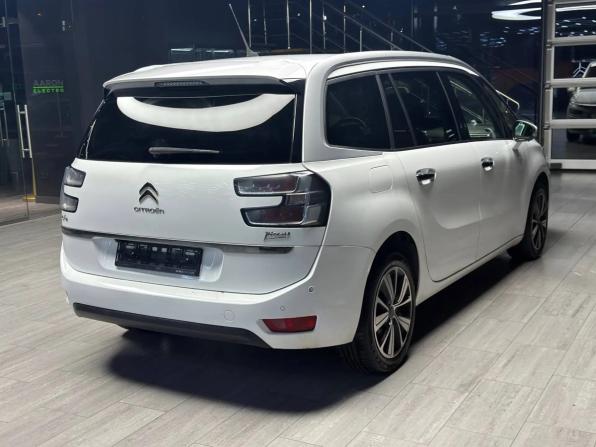 Citroen C4 Picasso II Рестайлинг с пробегом 2017 года, цена 1 350 000 рублей, 131163 км, компактвэн, Автокод Объявления