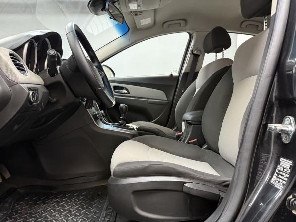 Chevrolet Cruze I с пробегом 2012 года, цена 750 000 рублей, 200319 км, хэтчбек, Автокод Объявления