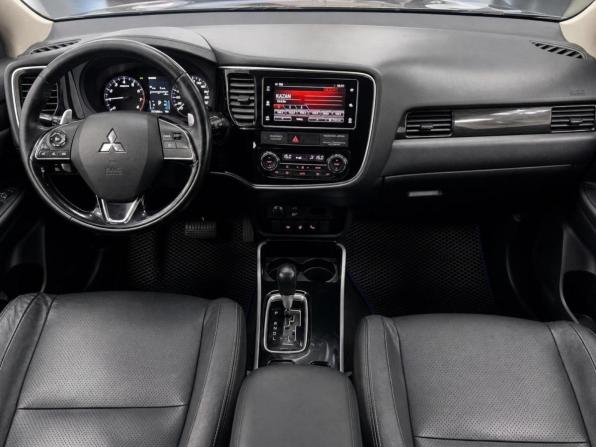 Mitsubishi Outlander III Рестайлинг 3 с пробегом 2018 года, цена 1 890 000 рублей, 272000 км, внедорожник, Автокод Объявления
