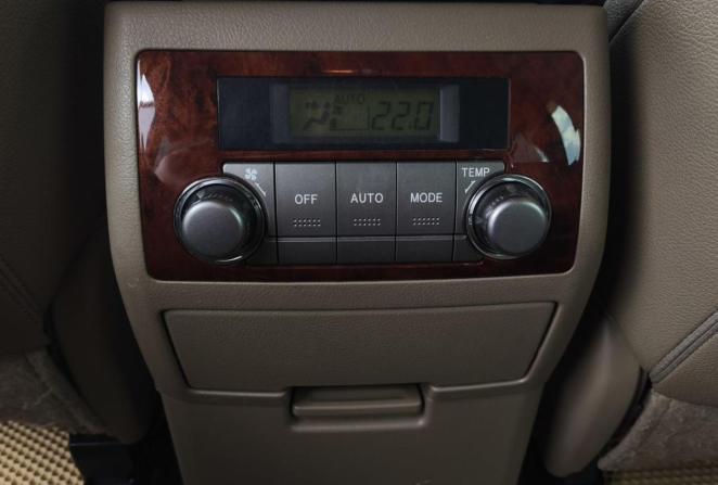 Toyota Highlander II (XU40) Рестайлинг с пробегом 2012 года, цена 2 099 000 рублей, 182984 км, внедорожник, Автокод Объявления