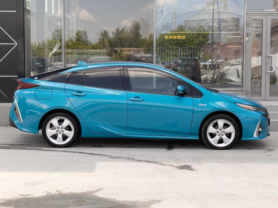 Toyota Prius IV (XW50) Новосибирск  - изображение 4