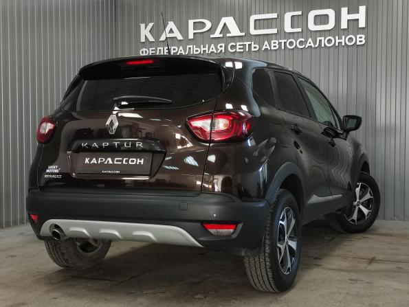 Renault Kaptur I с пробегом 2017 года, цена 1 200 000 рублей, 134500 км, внедорожник, Автокод Объявления