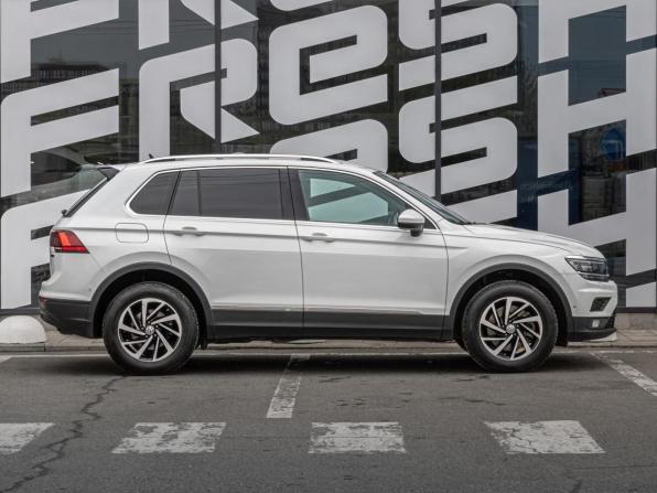 Volkswagen Tiguan II с пробегом 2018 года, цена 2 799 000 рублей, 123813 км, внедорожник, Автокод Объявления