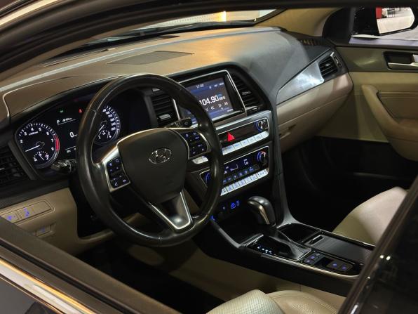 Hyundai Sonata VII (LF) Рестайлинг с пробегом 2017 года, цена 1 890 000 рублей, 160082 км, седан, Автокод Объявления