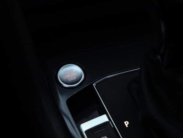 Volkswagen Tiguan II с пробегом 2018 года, цена 2 560 777 рублей, 138638 км, внедорожник, Автокод Объявления