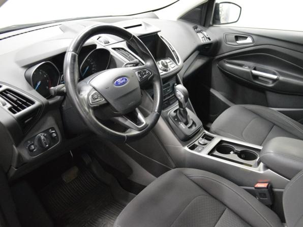 Ford Kuga II Рестайлинг с пробегом 2019 года, цена 1 290 000 рублей, 268393 км, внедорожник, Автокод Объявления