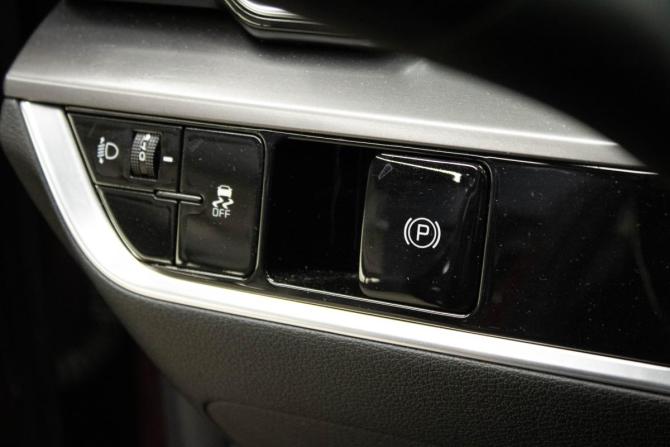 Kia Sportage V с пробегом 2022 года, цена 3 599 000 рублей, 78544 км, внедорожник, Автокод Объявления