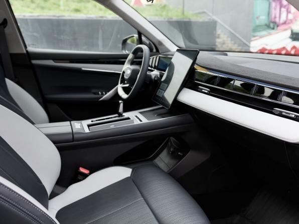 Geely Atlas II с пробегом 2025 года, цена 2 887 000 рублей, 10216 км, внедорожник, Автокод Объявления