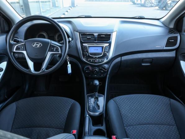 Hyundai Solaris I с пробегом 2012 года, цена 798 000 рублей, 113250 км, хэтчбек, Автокод Объявления