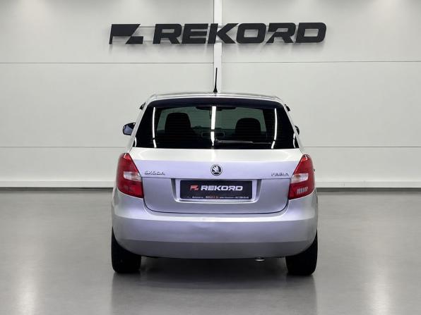 Skoda Fabia II Рестайлинг с пробегом 2013 года, цена 609 000 рублей, 190272 км, хэтчбек, Автокод Объявления