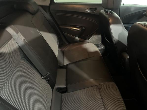 Opel Astra J с пробегом 2011 года, цена 685 000 рублей, 216000 км, хэтчбек, Автокод Объявления