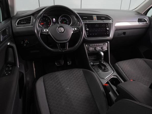 Volkswagen Tiguan II с пробегом 2018 года, цена 2 269 000 рублей, 90738 км, внедорожник, Автокод Объявления