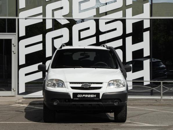 Chevrolet Niva I Рестайлинг с пробегом 2018 года, цена 780 000 рублей, 131384 км, внедорожник, Автокод Объявления