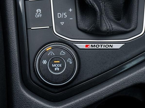Volkswagen Tiguan II с пробегом 2017 года, цена 2 129 000 рублей, 106132 км, внедорожник, Автокод Объявления