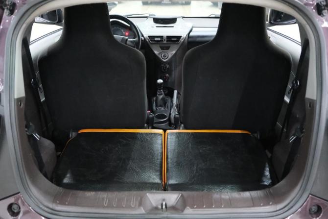 Toyota iQ с пробегом 2009 года, цена 849 000 рублей, 125000 км, хэтчбек, Автокод Объявления