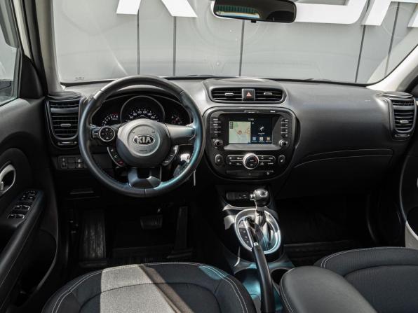 Kia Soul II Рестайлинг с пробегом 2018 года, цена 1 735 000 рублей, 82296 км, хэтчбек, Автокод Объявления