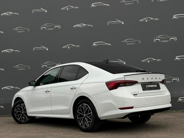 Skoda Octavia IV (A8) с пробегом 2021 года, цена 2 178 900 рублей, 105368 км, лифтбек, Автокод Объявления