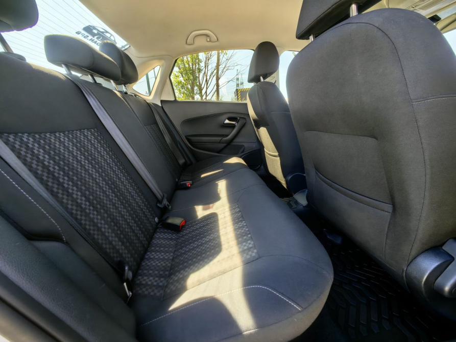 Volkswagen Polo V Рестайлинг Санкт-Петербург  - изображение 13