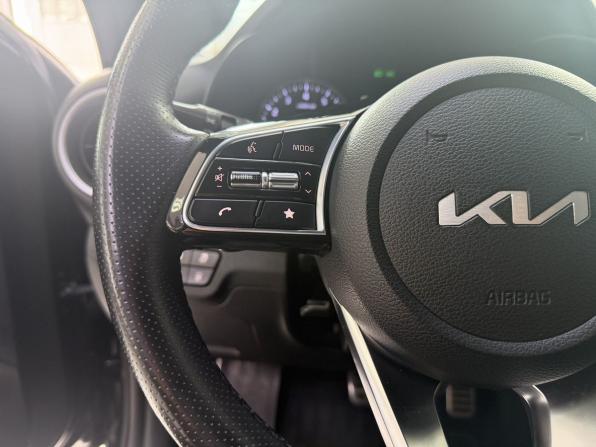Kia Cerato IV Рестайлинг с пробегом 2022 года, цена 2 469 000 рублей, 72731 км, седан, Автокод Объявления