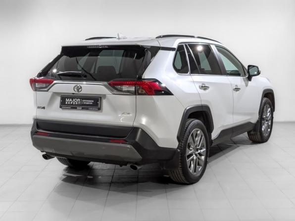 Toyota RAV4 V (XA50) с пробегом 2022 года, цена 3 600 000 рублей, 52757 км, внедорожник, Автокод Объявления