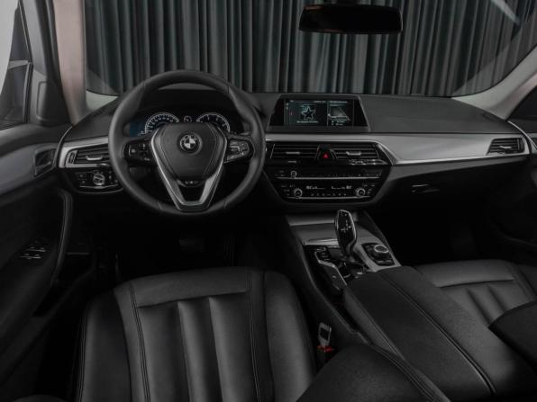 BMW 5 серии VII (G30/G31/G38) с пробегом 2019 года, цена 2 629 000 рублей, 230349 км, седан, Автокод Объявления