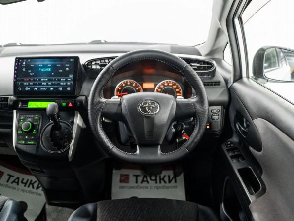 Toyota Wish II с пробегом 2011 года, цена 1 275 000 рублей, 174028 км, минивэн, Автокод Объявления