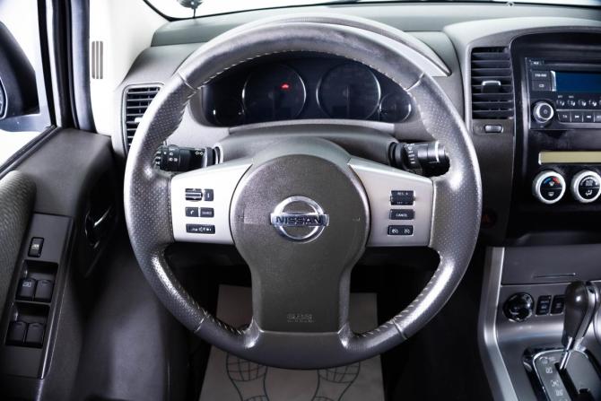 Nissan Pathfinder III Рестайлинг с пробегом 2012 года, цена 1 289 000 рублей, 240000 км, внедорожник, Автокод Объявления
