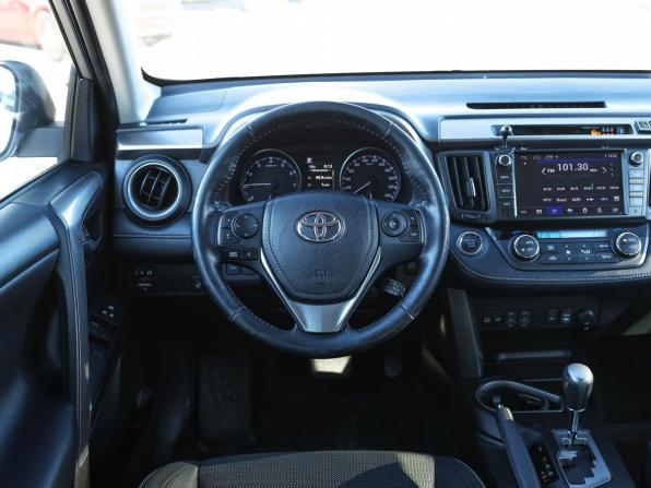 Toyota RAV4 IV (XA40) Рестайлинг с пробегом 2017 года, цена 2 499 000 рублей, 114170 км, внедорожник, Автокод Объявления