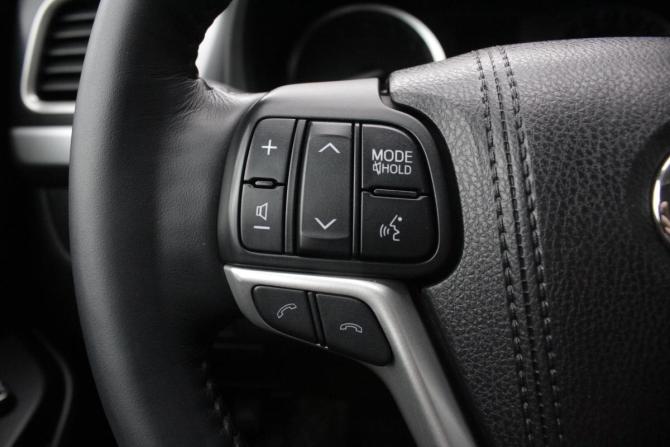 Toyota Highlander III (XU50) Рестайлинг с пробегом 2018 года, цена 4 590 000 рублей, 45534 км, внедорожник, Автокод Объявления