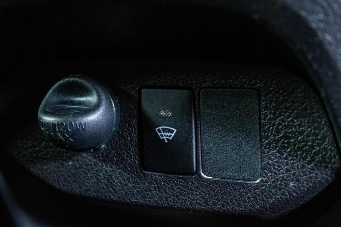 Toyota Vitz III (XP130) Рестайлинг с пробегом 2016 года, цена 939 000 рублей, 148780 км, хэтчбек, Автокод Объявления