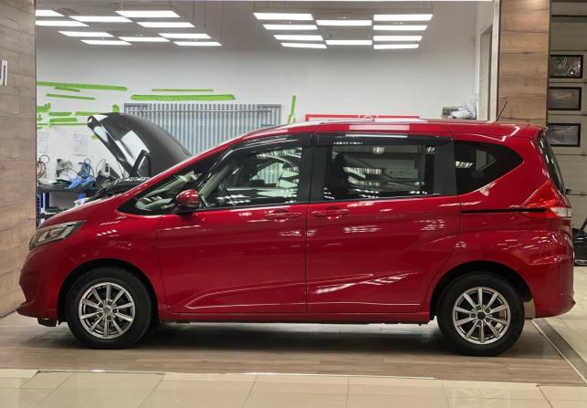 Honda Freed II с пробегом 2019 года, цена 1 670 000 рублей, 123967 км, компактвэн, Автокод Объявления