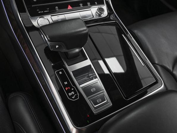 Audi Q8 I (4M) с пробегом 2019 года, цена 7 179 000 рублей, 89255 км, внедорожник, Автокод Объявления