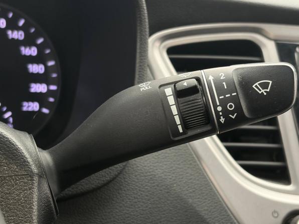 Hyundai Solaris II с пробегом 2019 года, цена 1 139 000 рублей, 136017 км, седан, Автокод Объявления