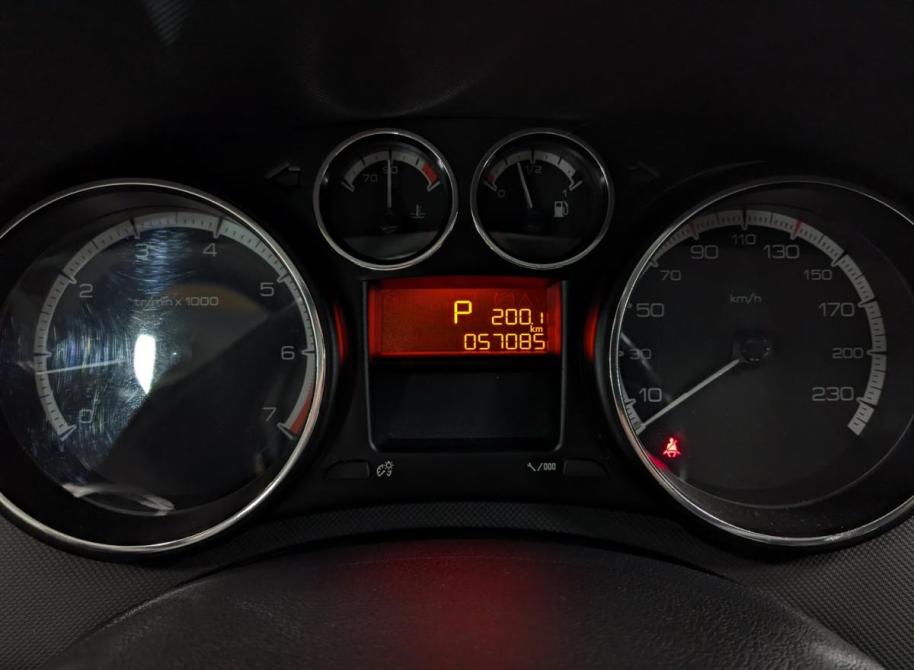 Peugeot 408 I Рестайлинг Санкт-Петербург  - изображение 13