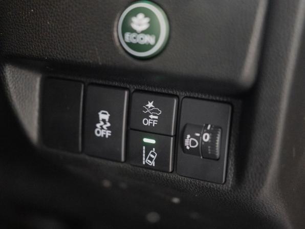 Honda Fit III Рестайлинг с пробегом 2018 года, цена 1 033 000 рублей, 162319 км, хэтчбек, Автокод Объявления