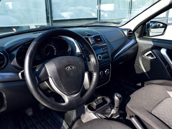 Lada (ВАЗ) Granta I Рестайлинг с пробегом 2022 года, цена 844 000 рублей, 57325 км, лифтбек, Автокод Объявления
