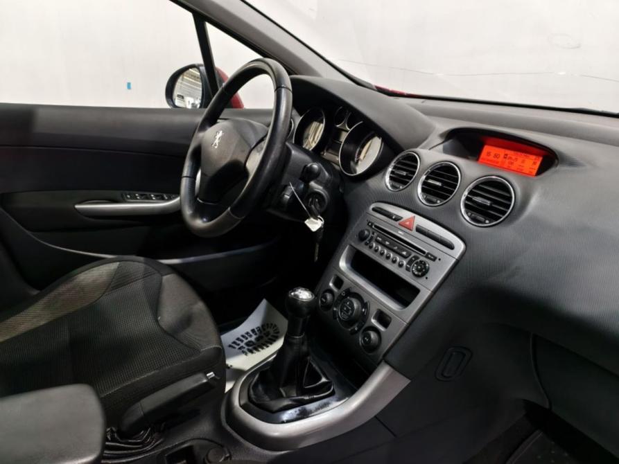 Peugeot 308 I Курск  - изображение 6