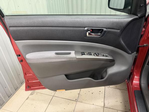 Toyota Prius II Рестайлинг (XW20) с пробегом 2008 года, цена 699 000 рублей, 257364 км, лифтбек, Автокод Объявления
